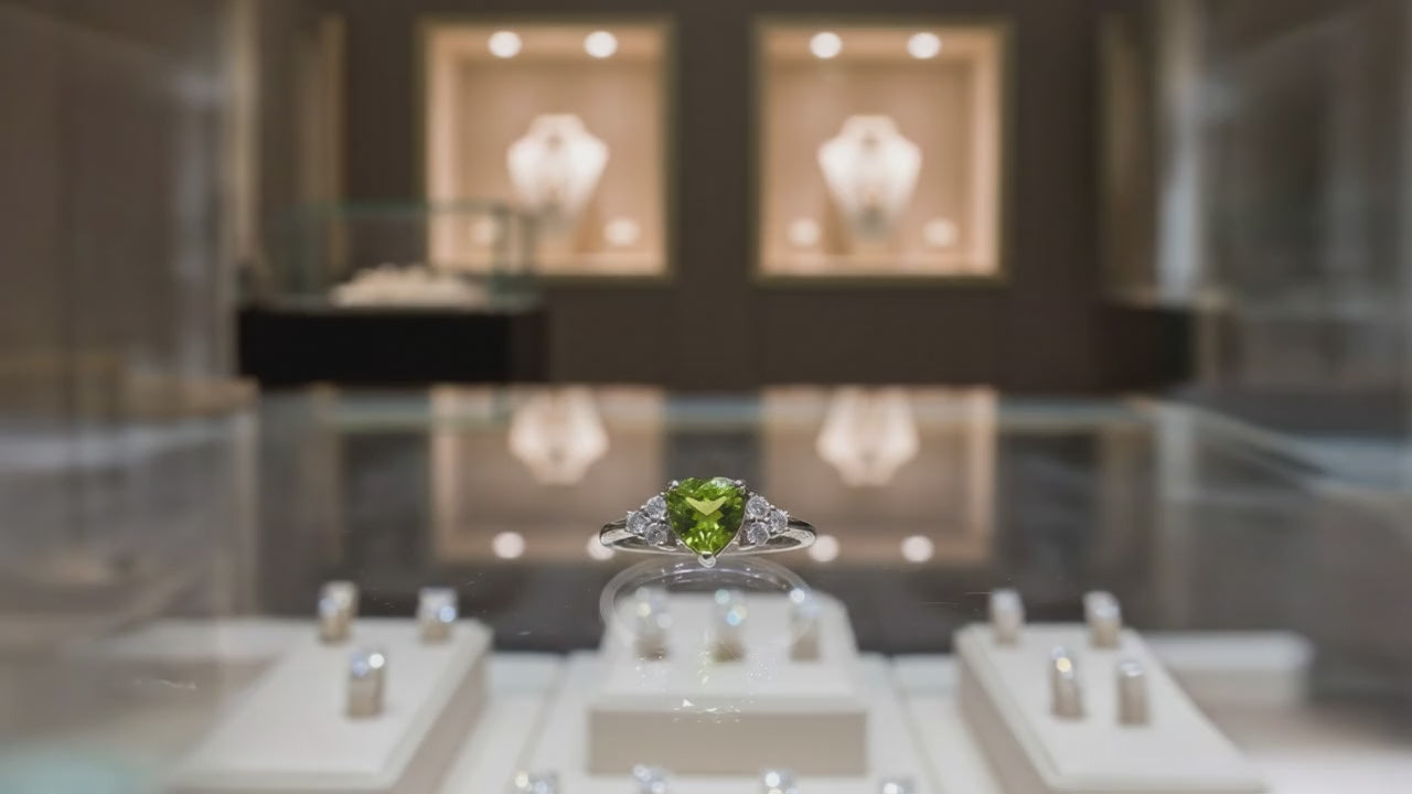 Peridot & Zircon Silver Ring – 2.27g